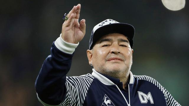马拉多纳去世前一周曾摔伤头部却未被送医检查