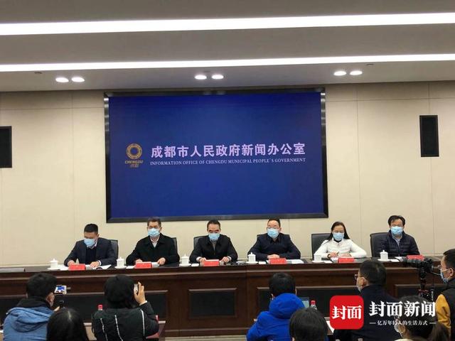 成都疾控提醒接触冷冻食品戴口罩、戴手套