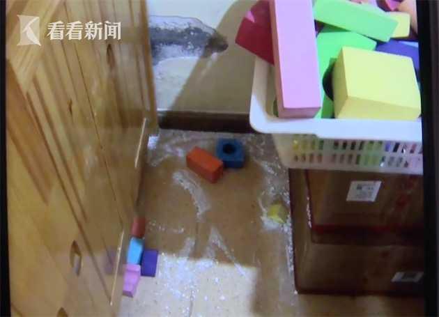 3岁男童抠坏墙壁被退学？ 园方如何回应的？